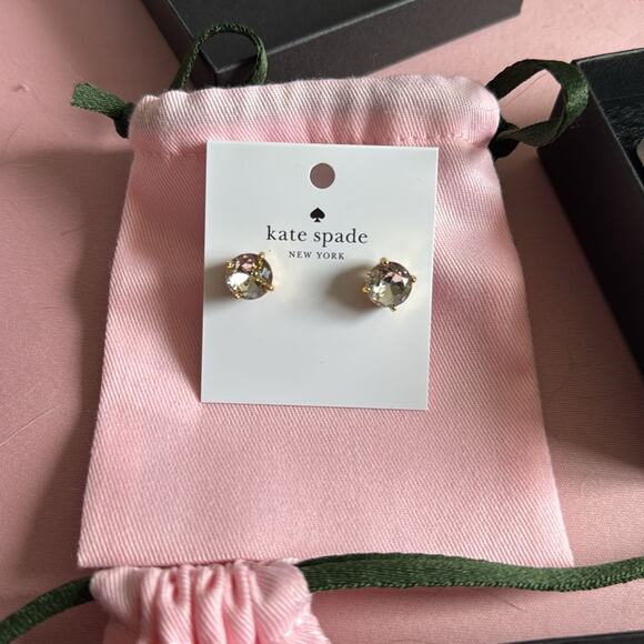 NWT -Kate Spade - Gumdro P Studs - Picture 1 of 3